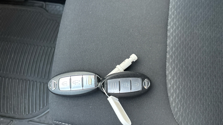 Nissan Qashqai 1.3 DiG-T N-Connecta 5dr Petrol Hatchback